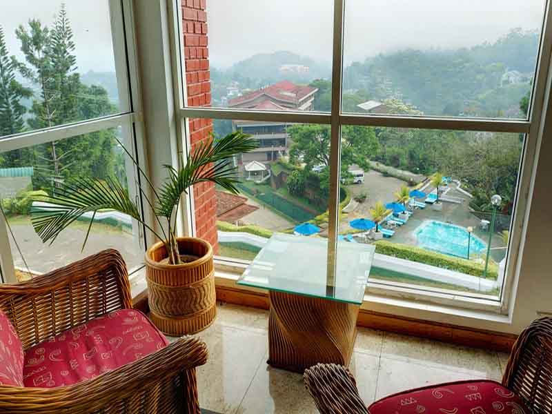 Hotel Topaz Kandy lobby